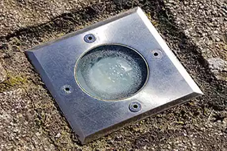 Anwendungsbeispiel Bodenscheinwerfer