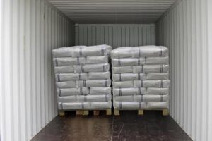 Immagine tematica dell’industria alimentare - sacchi di amido nel container