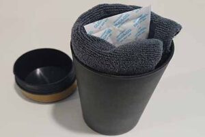 Thema-afbeelding silica gel zakje in verpakking met doekje