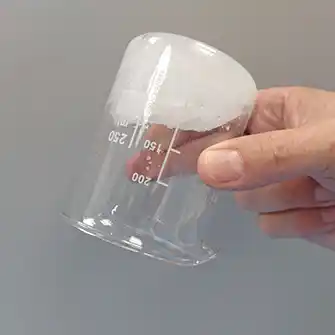 Application du sachet absorbeur de liquide LiquiDry transformé en gel Application du sachet absorbeur de liquide LiquiDry transformé en gel